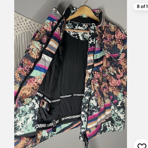 NWT FP Movement Women's Bunny Slope Printed Puffer Jacket - Picture 3 of 10
